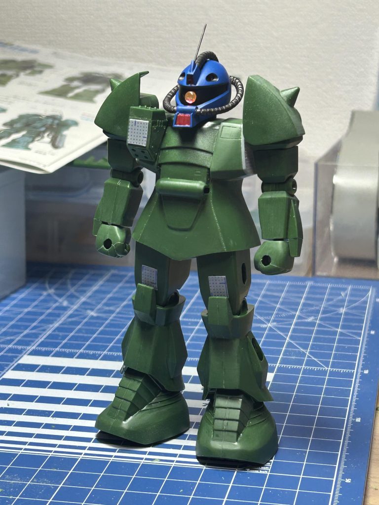 製作途中の様子です。ディテールが寂しいのでここから少し足しました。