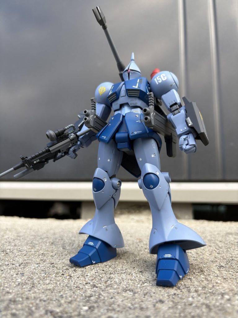 デカールはMGギャン用の物をMGの取説を見ながら貼ってますあとは各メーカーのコーションデカールも使ってます