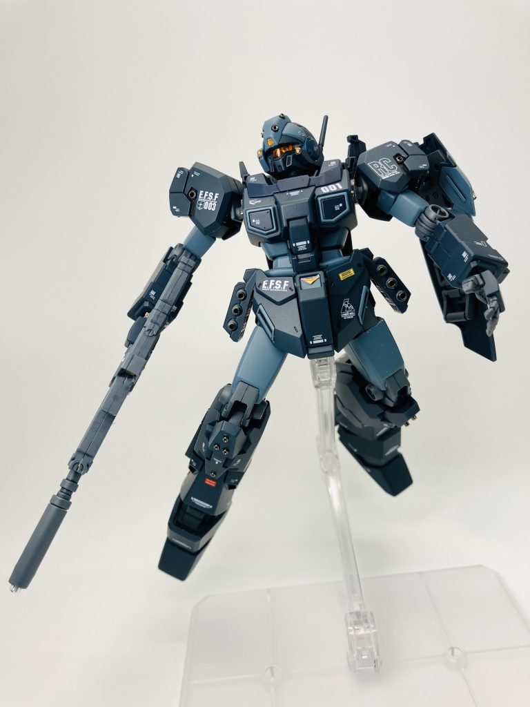 宇宙用のイメージが強いんですが、大地に立つポーズが似合う😬しかしながら、スタンドを使った浮遊体制も、見事なモブ感がたまらない😆