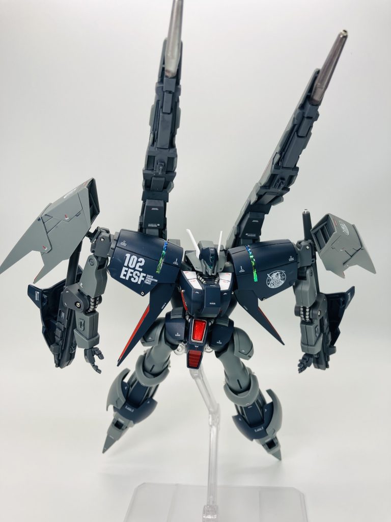 縦•横に幅をとるんですが、本体自身は厚みがなく薄め☺️