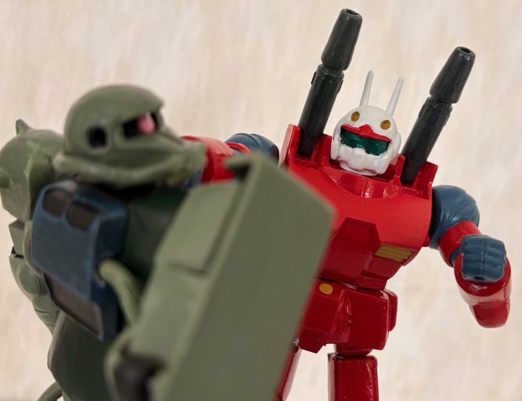 ガンキャノンといえば格闘戦なので、あの名シーンを再現。