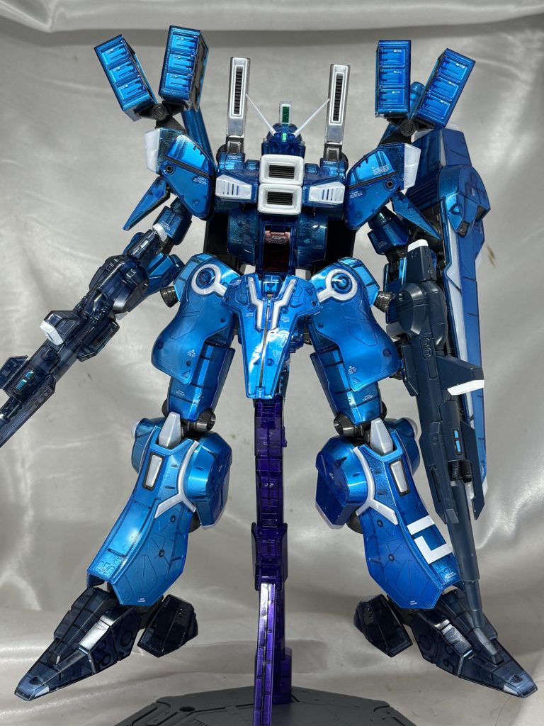 左手のライフルは他のMk5から持ってきてるのでクリアーではないです。