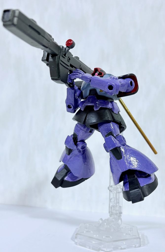 専用スタンドのおかげで空間戦もバッチリ決まる(gandam-hand2)小さくても迫力満点(zaku-kao6)
