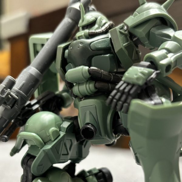 ザクGQ ぱち組みです😅