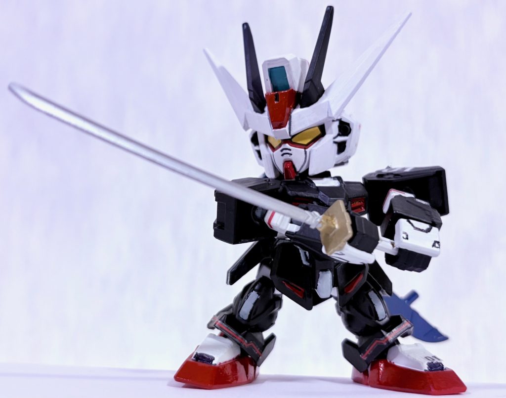 刀はSDEXのアストレイから流用。次は同じ素体で武者○伝の武侍丸でも作ろうかな(gundam-kao3)