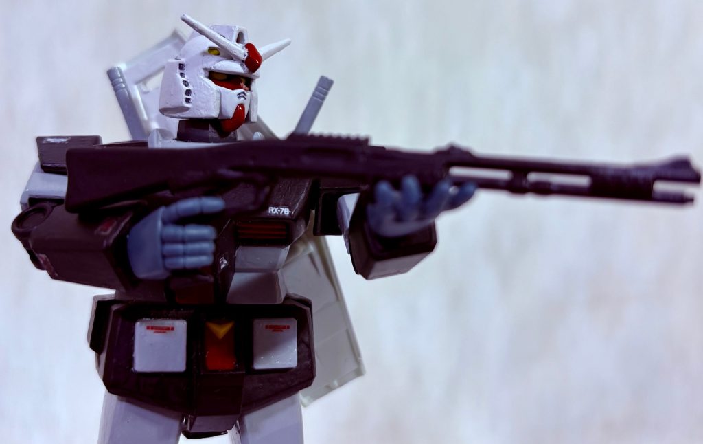 二の腕のロール可動の追加でカッコよく構えられるようになった(gundam-kao6)