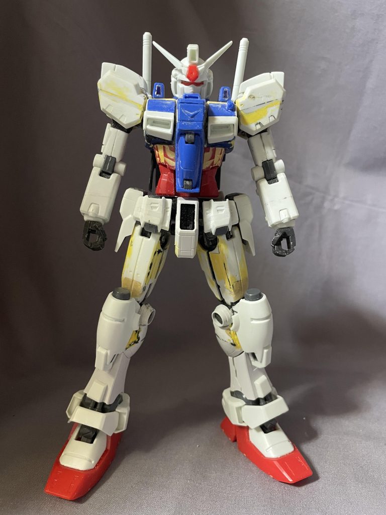 頭と腕と足首がGP01そのまんま使ってる感じですね。