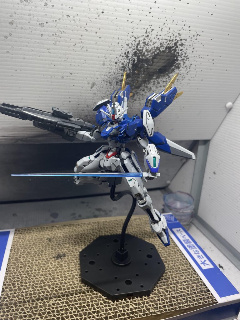 ビットオンフォーム塗り分けはまずまず。マスキングが疲れました。エナメル筆塗りはまだまだ練習します。エアブラシで出来ればいいですが希釈が難しい。