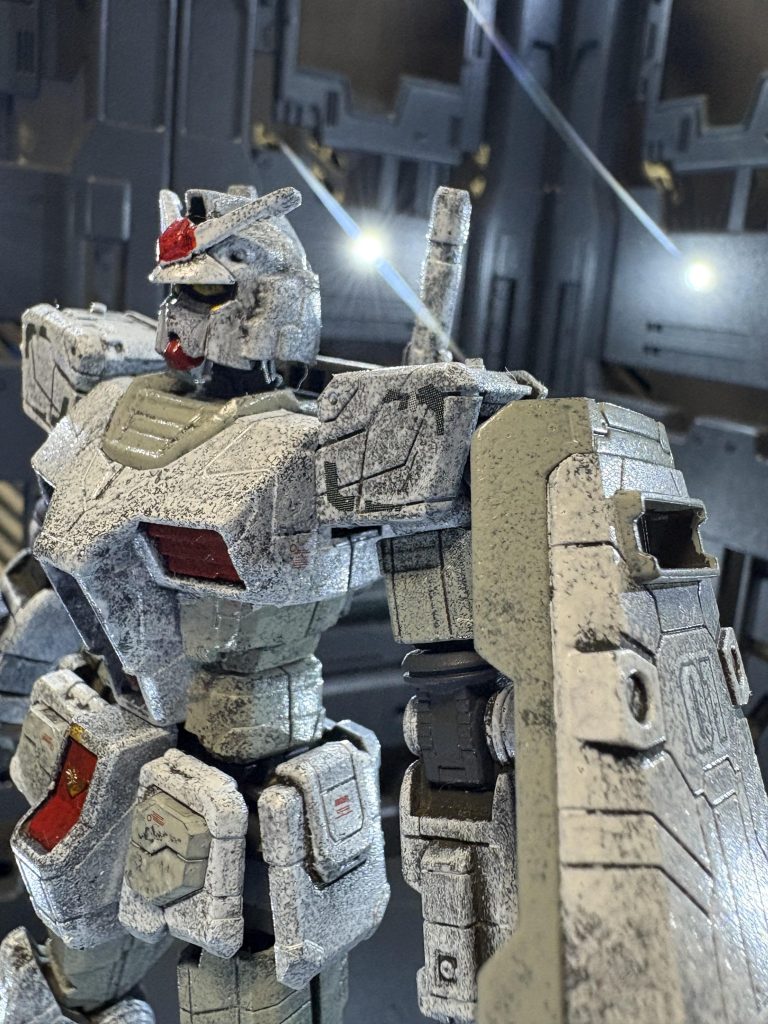 F00/Eはパネルラインも多くアレンジもあってベタ塗りでなくスポンジ塗装での塗料がつかないところがはっきりしていい感じになります。