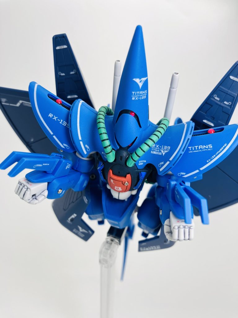 変形時はあまり気にならない手首パーツですがポロリ多め、フェダーイン持ちにくすぎ問題😅