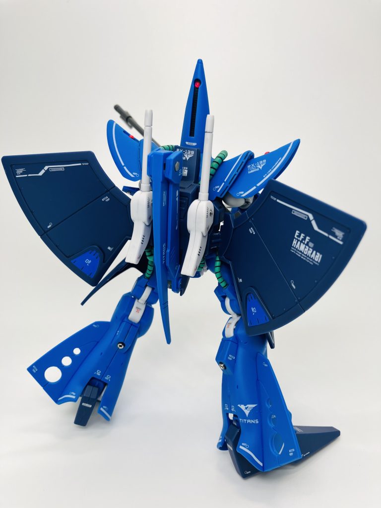 センサー、モノアイはレジン液で再現しました🫡このバックショットがお気に入り、曲線の和合が👍👍👍