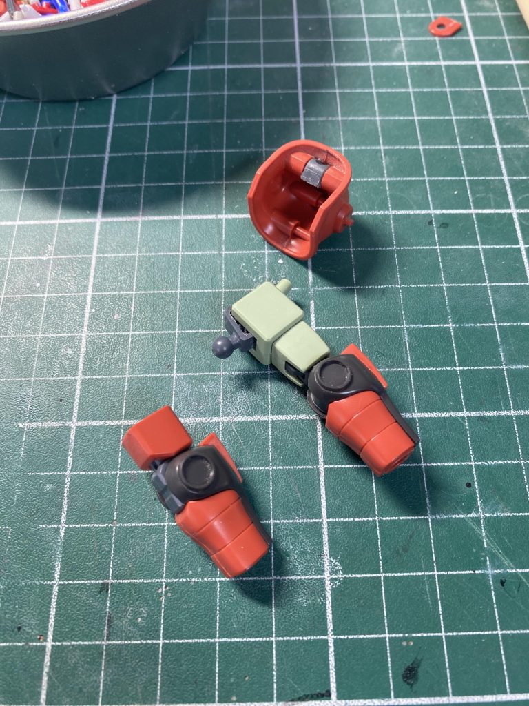 HGUC ジョニー・ライデン専用 高起動型ザクII–6枚目/制作者：あかえんぴつ