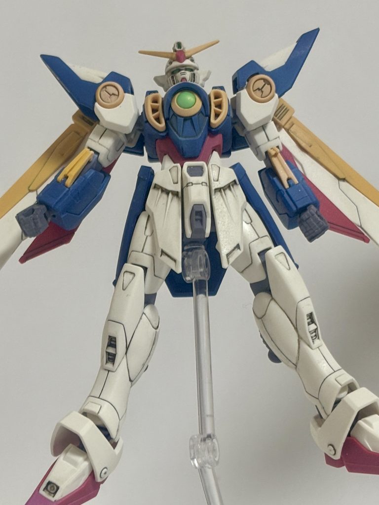 クリアホワイトの缶スプがあれば簡単に淡く仕上げられそうです。しかしなんぼでも重ねられるので、トーンがマチマチになってしまうのが難しいところです