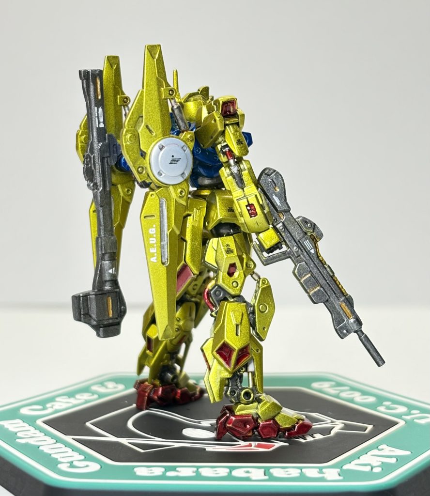 ビームライフル、バズーカはドライブラシで金属感を出しました。