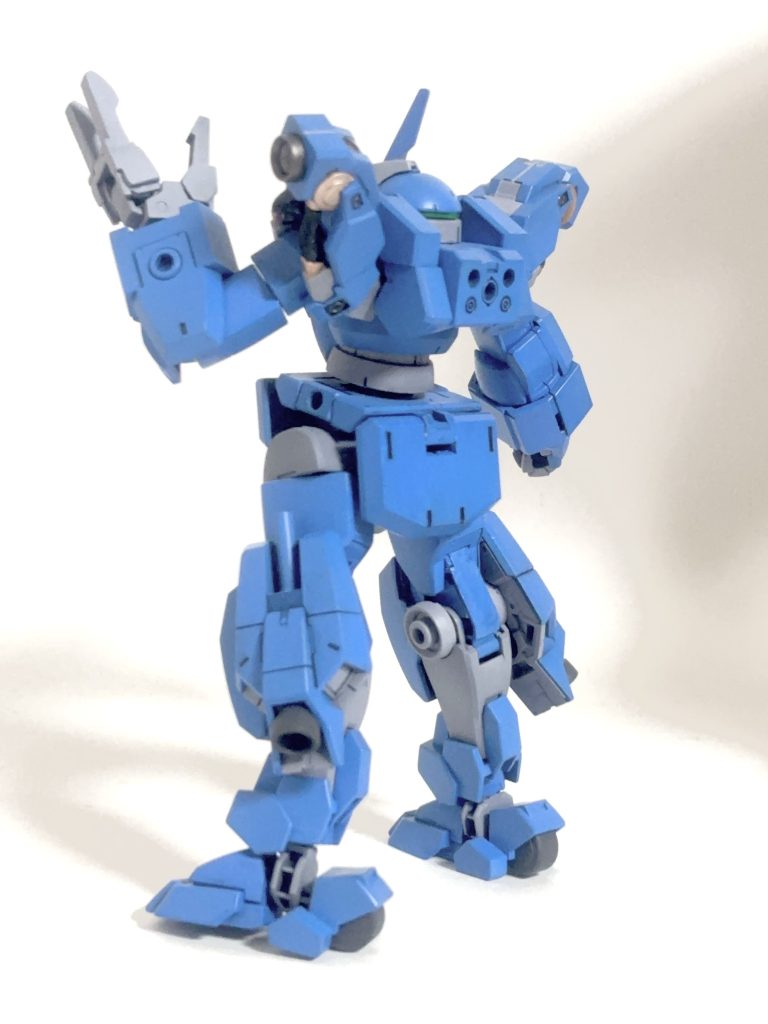 ATブルー、ジョイントグレー、メカサフヘビー、水性カッパーにエナメルの履帯色、ラバーブラック