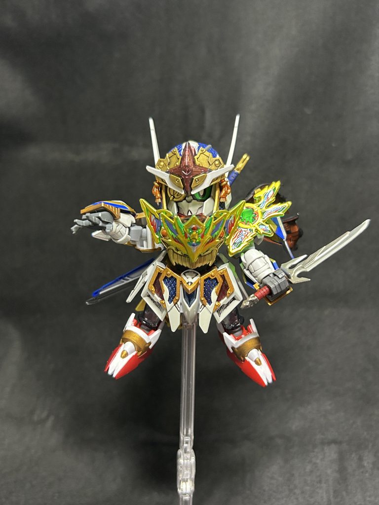 綺羅鋼のパーツの一つが天下無双大将軍の専用パーツになっています。私は天下無双大将軍を買う予定が無く、勿体無いので、胸部に穴を儲け、グレードアップパーツとしました。ご覧いただきありがとうございました！