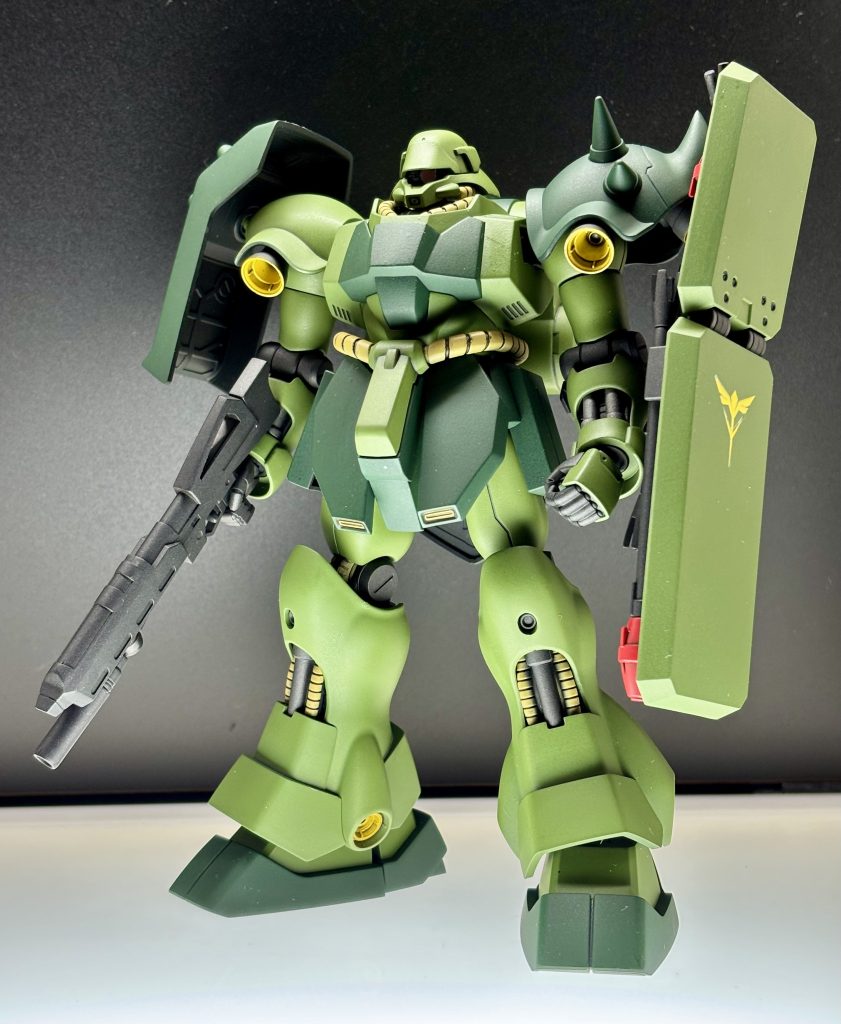 シールドのマークはデカール😉