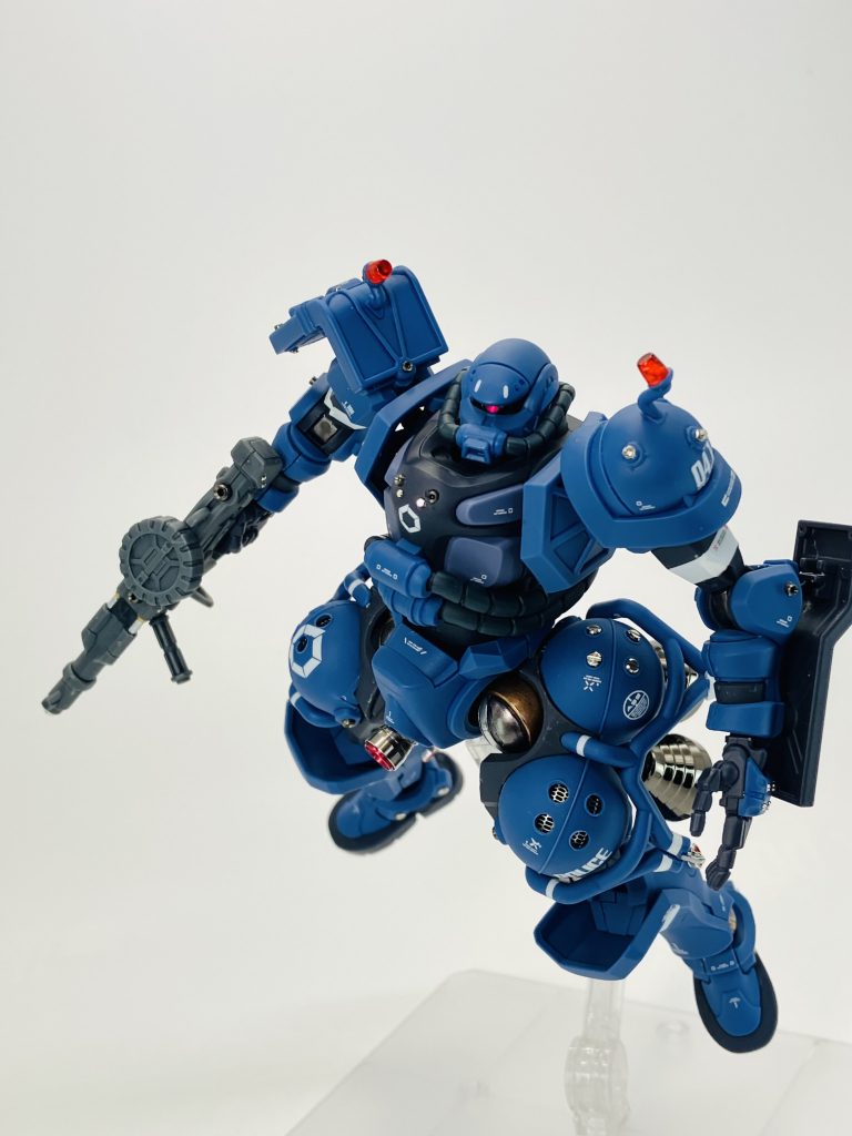 特に加工したからか可動もクセか強い🤐　特に脚部、相互フレ様アドバイスの通り、確かに足首周りは油断すると破損不可避な😪