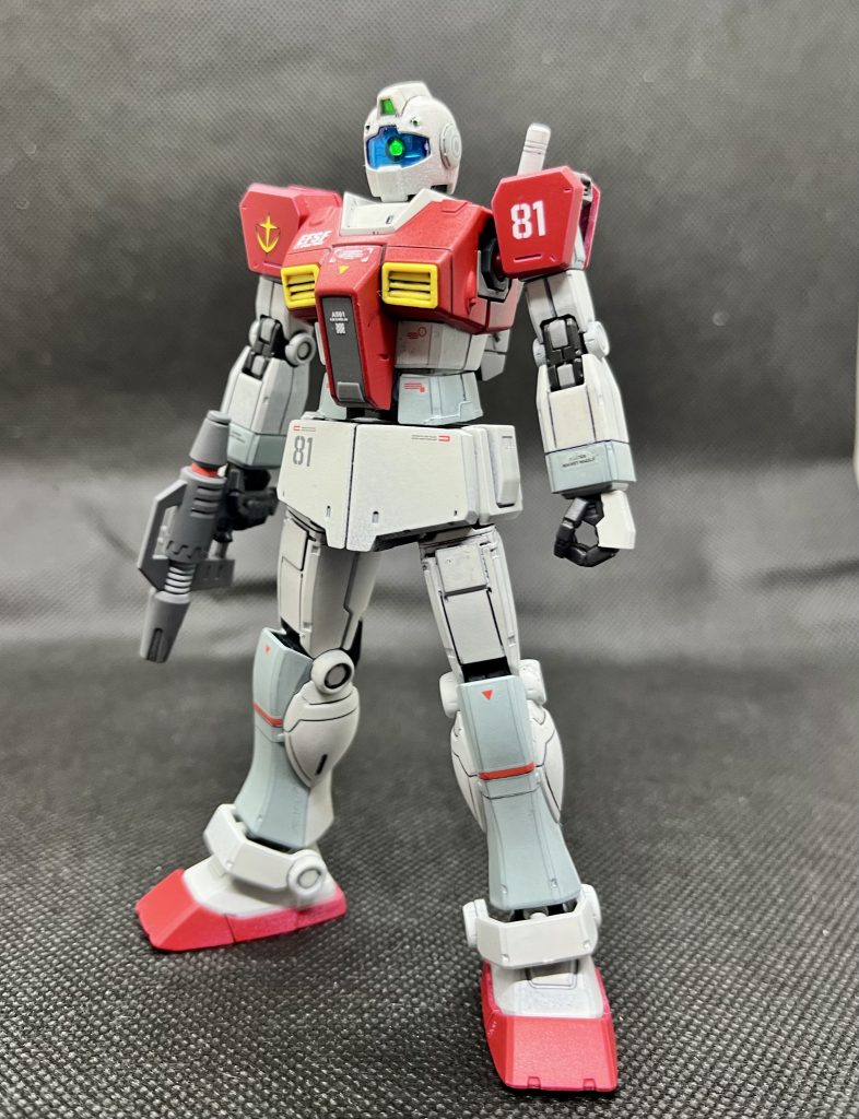 目はLED電飾してます。缶スプレーで全塗装してます。使ったのはクレオスのライトブルー、タミヤのインシグニアホワイト、ブライトレッドです。