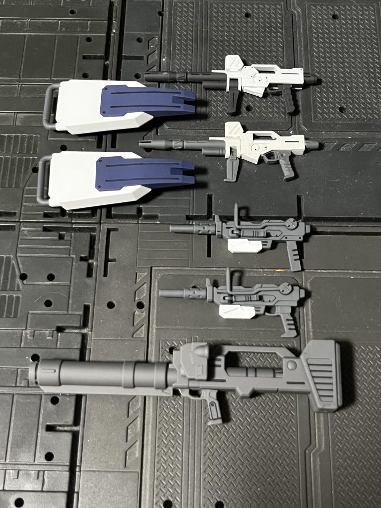 上が210番、下が79番。細かくみていきましょう♪ちなみに地上戦セットなのでレールキャノンもあります