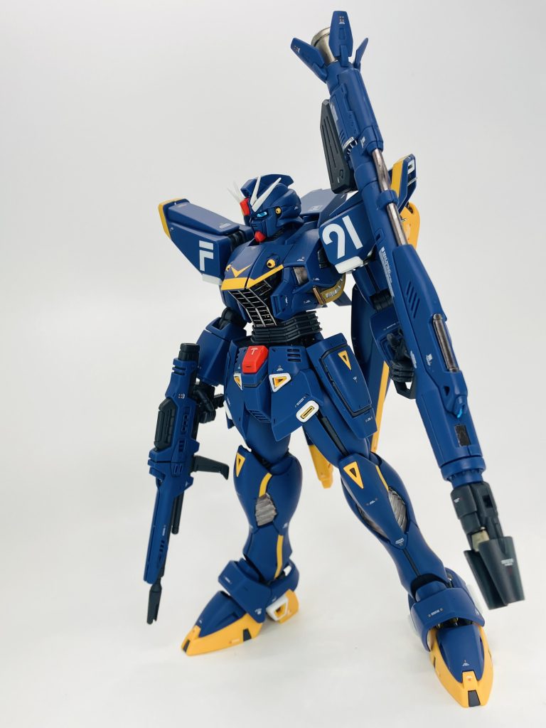 ビームランチャーは各所をガーレリのメタリックマーカーで塗装、なんか思ったよりカッコよくなったんでけっこうお気に入り😘