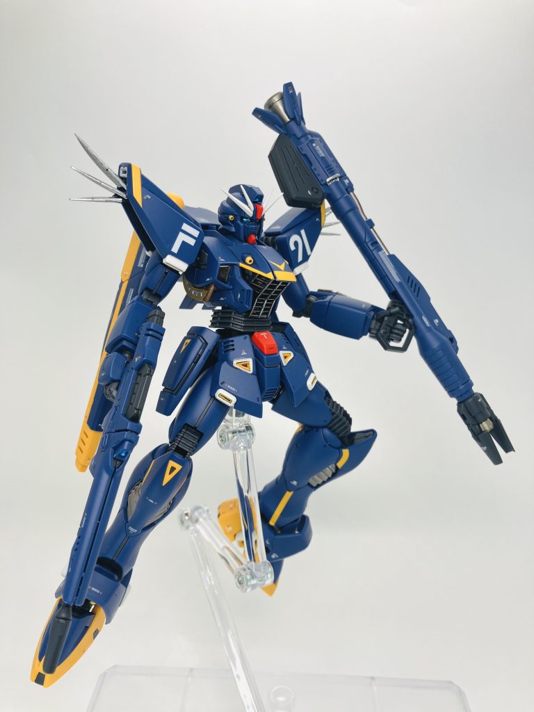 武装は「コイツは強力過ぎる、、!」のヴェスバーに、ビームライフルにビームランチャー👍