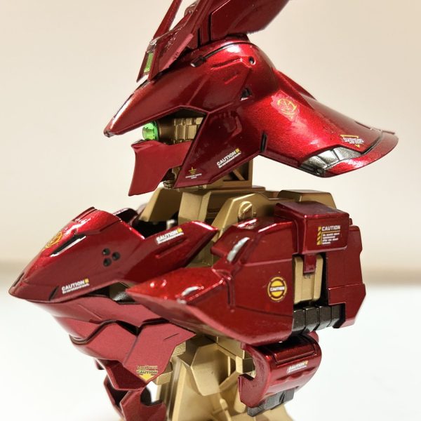 サザビー　メカニカルバスト