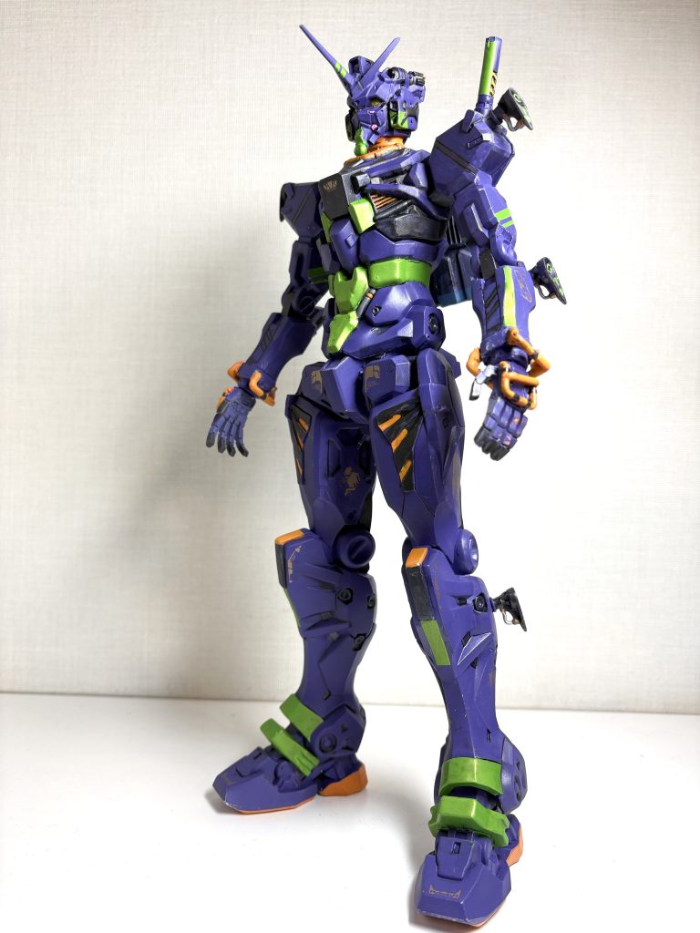 ジークアクスやジフレドの初号機カラーは見かけますが、RX-78ガンダムにも似合いますよね。