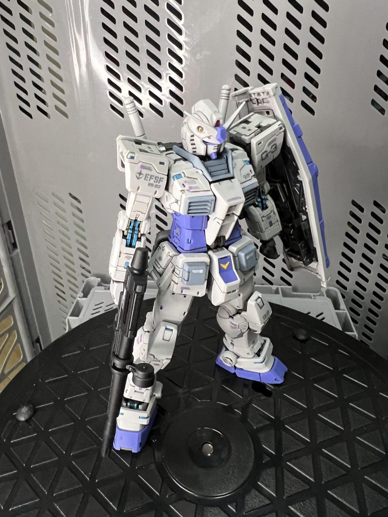 G3ガンダム–3枚目/制作者：真樹京介