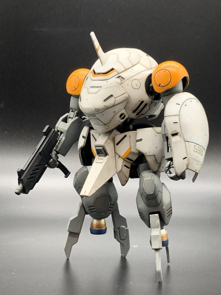 ほぼ素組みです。そこそこあった合わせ目やパーティングライン、面出しはしっかりとやりました。