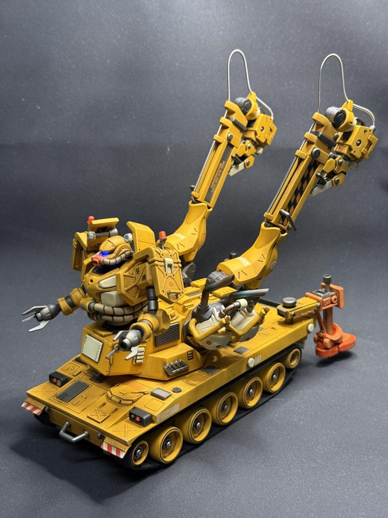 通称はサンドシープやグリーンマカクと言った正史ザクタンク達に倣い、色名＋動物名でイエローダック。愛称は「アヒルちゃん」です。