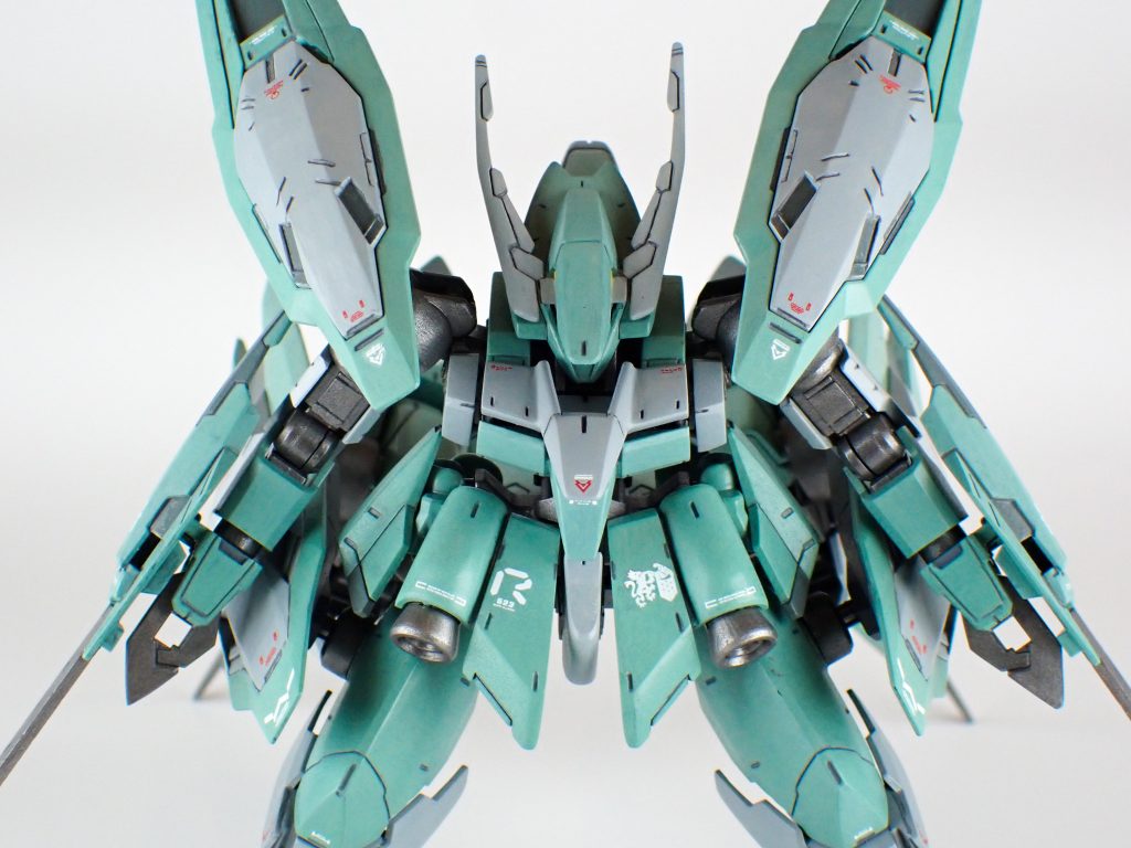 鉄血はモールド掘り直しだけでも情報量たっぷりです。