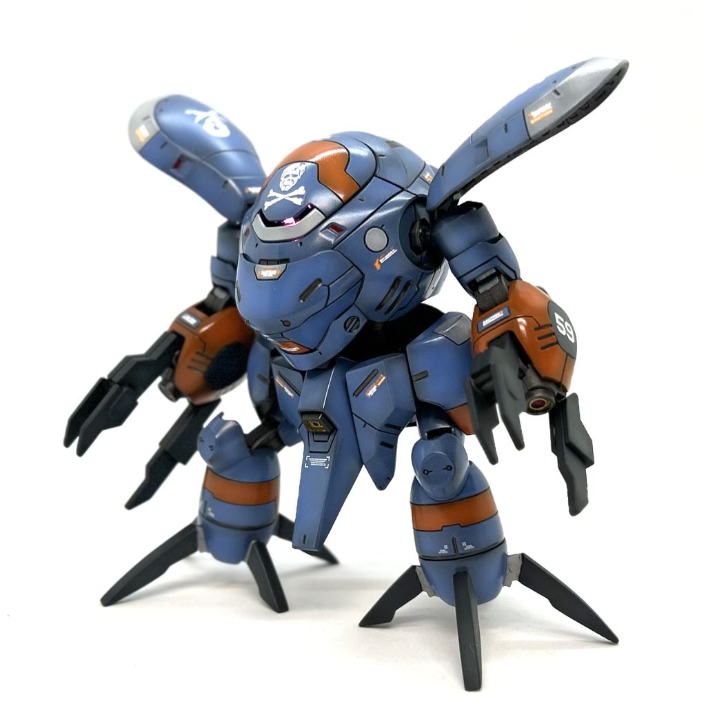 正直…まんまとバンダイの策略にハマってしまったようにも感じるんですよねσ(^_^;)腕と脚の入れ替えは無加工でできるし…“クラブ🦀”ロディという名前なのに脚がハサミになってるし…やいやい！ バンダイさんよぉー「ファーストの水泳部を連想させるキット出しときゃ  オッサン世代が喰いつくだろ😏ﾌｯ」くらいに思ってんだろ！…はい。その通りですでございますm(_ _)m