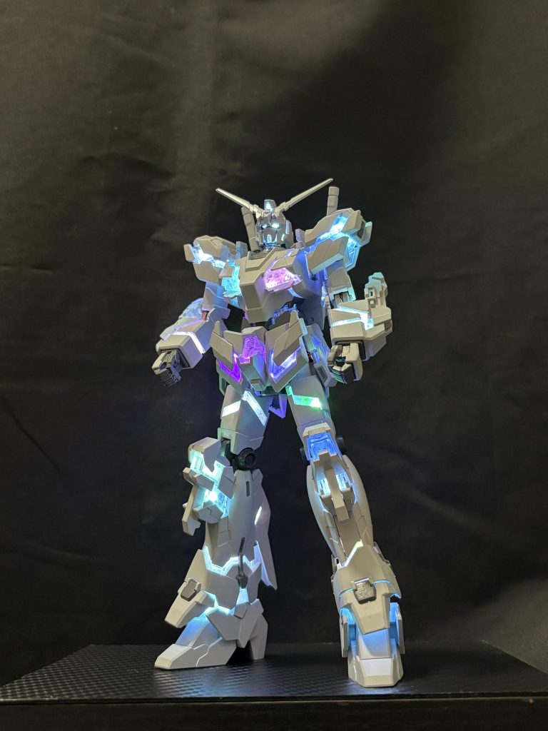 ゲーミング発光も実装してます