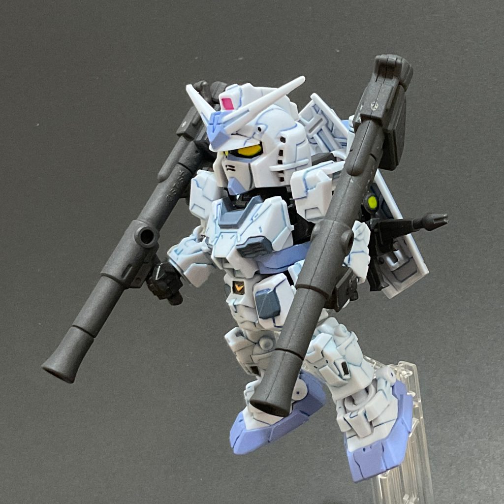 オプションのEXパーツで最終決戦仕様も再現できます(ビームライフルは無理矢理取り付けています)。