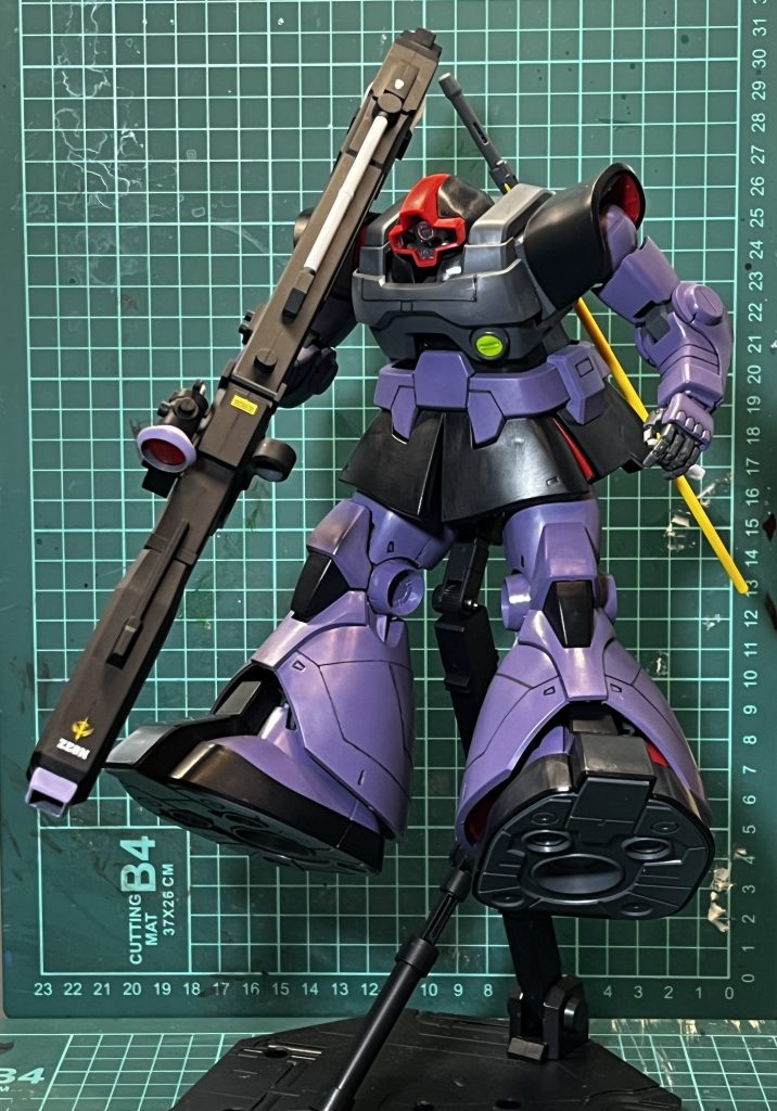 箱絵のポーズ。作りかけ。汚しすぎず重厚な感じに仕上げたい。