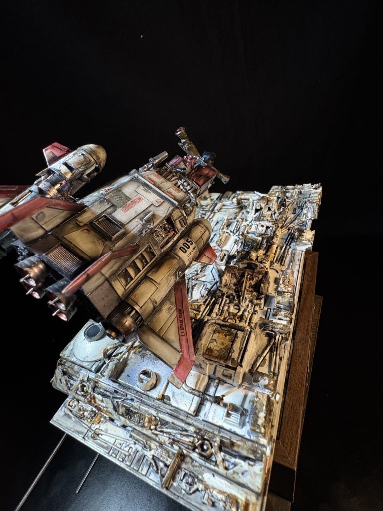 漂浮する英雄機