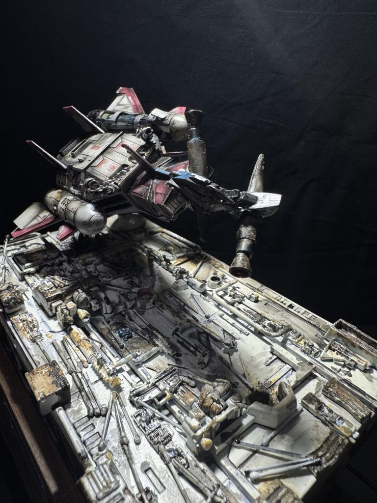 漂浮する英雄機–3枚目/制作者：h.u.t