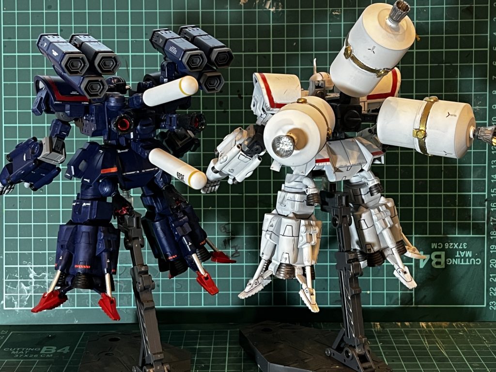 後ろロケットランチャーはサイサリスから