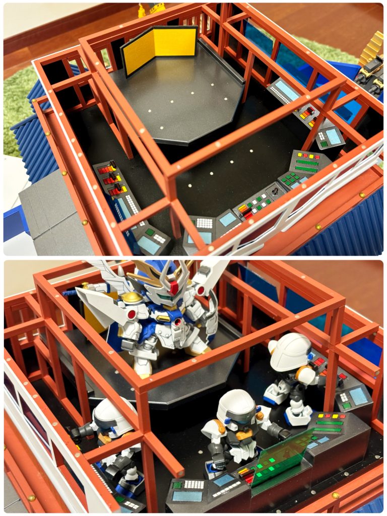 お次は4階です。烈帝城に改装される前の天地城の時代ではここが最上階でした。天地城は本来、機動要塞です。烈帝城になってからは固定された城になったとはいえ、様々な武装や装置の操作が必要であり、この4階はいわば城のメインコントロールルームといえます。何に使うのかよくわからない大量のスイッチや、謎のメーター付きレバー、透明なディスプレイ、そして、指揮するための少し高い床など男子が好きな要素てんこ盛りです!ちなみに、この指揮官用の床ですが、磁石接続であり、逆に床と同じ高さまで下げることもできるようになってます。