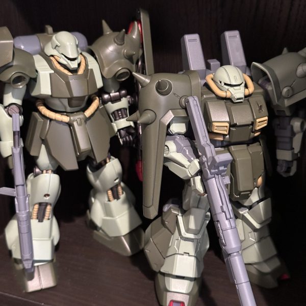 ギラドーガとハイザックカスタム