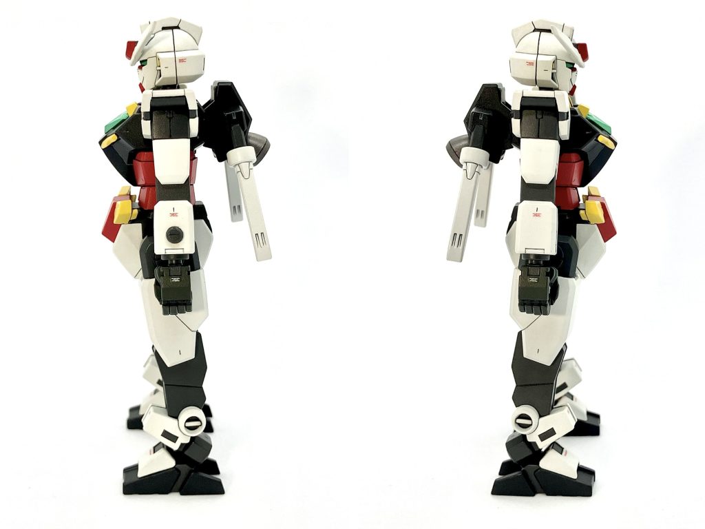 仕上げ・トップコートは一旦ツヤ消しをしっかり吹いた上から、シャバシャバに薄めたクリアーを軽く重ねています。・センサー等は光沢、ビームサーベルはツヤ消しで仕上げました。