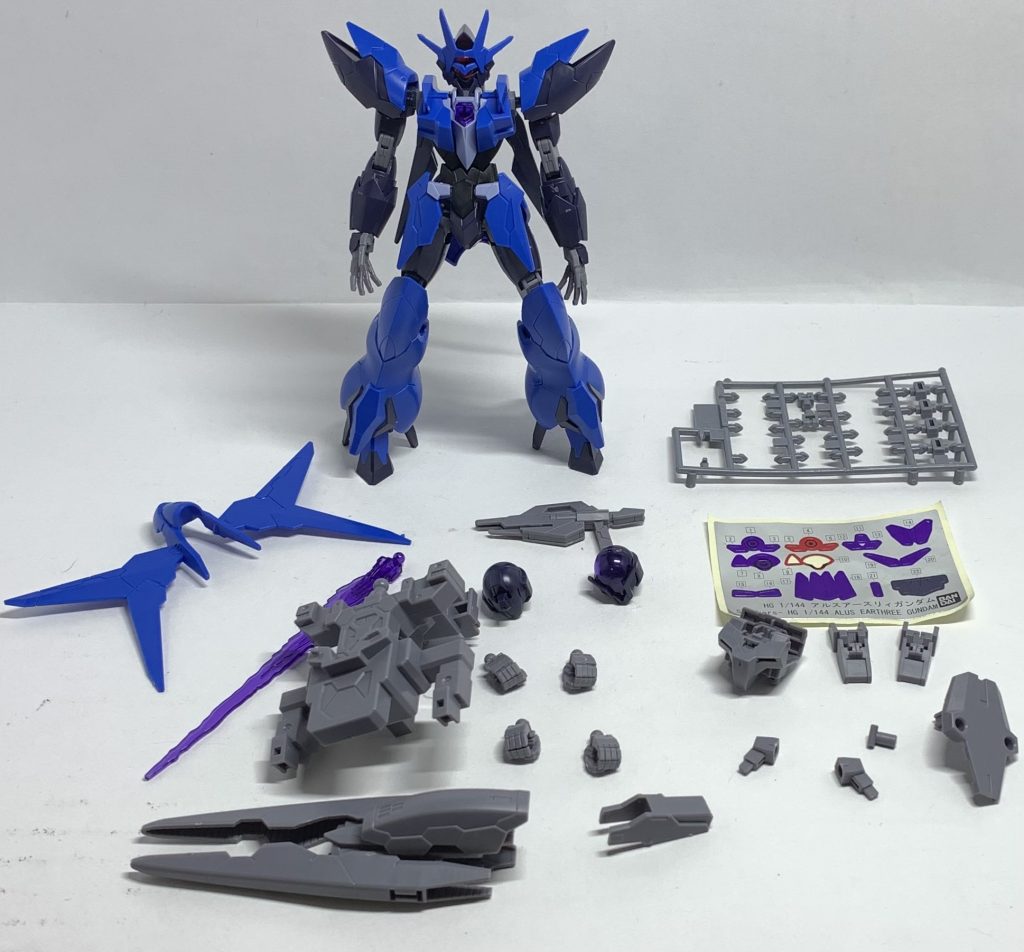 最後に付属品および余剰パーツ類。基本的に先に発売された「HGBD:R アースリィガンダム」内のコアガンダムがベースとなっており稼働範囲はそれに準じています。いわゆる偽ガンダムポジションではありますが、その異形なシルエットはかなり目を惹くデザインです。他のアーマーともに組み換え遊びができる仕様なのでいろいろできますね〜再販してるのあまり見かけませんがかなり良い出来なのでおすすめです!***ビルドダイバーズ(Re RISE)二次小説「陰キャアイドルはGBN〈惑星〉を救いたい。」こちらのつぶやきによる【試し読み】またはpixiv先行にて公開中です〜二次創作にご興味のある方はぜひ〜