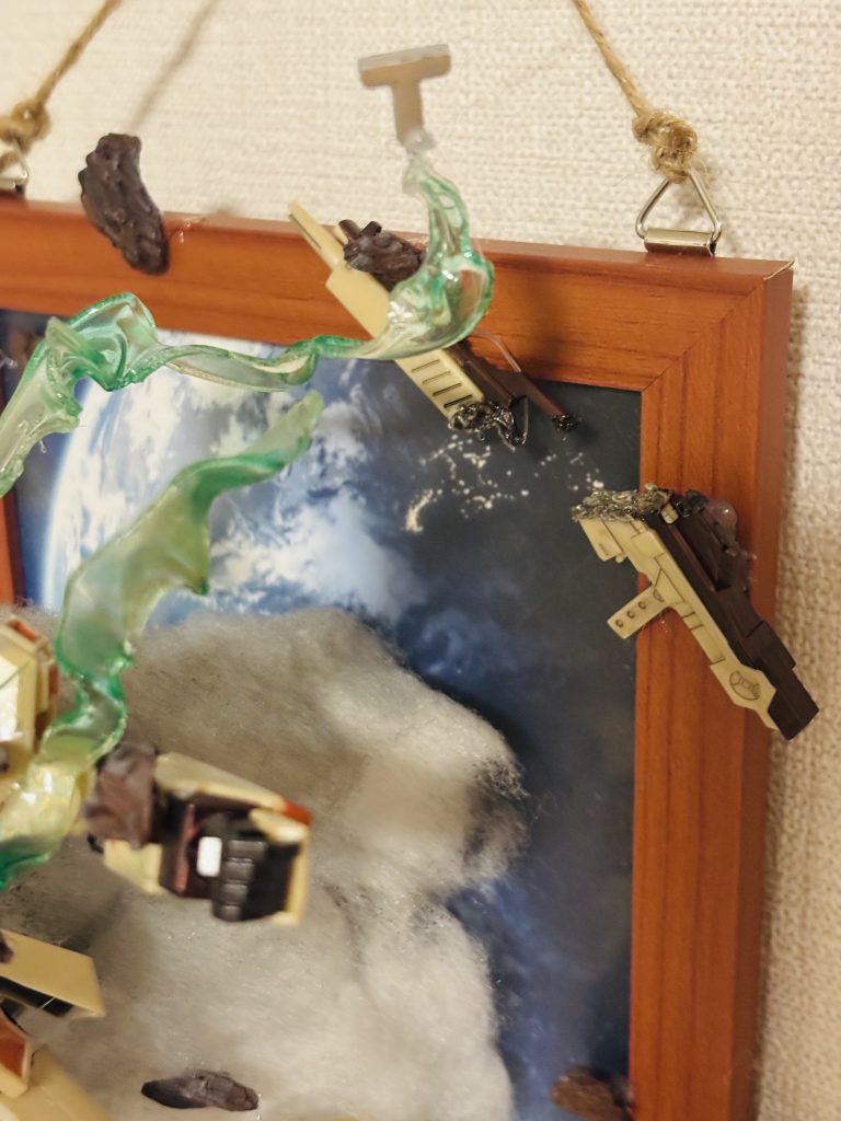 ビームライフルはこのシーンで破壊されたわけではありませんが、勿体無いのでぶった斬って背景として使用させていただきますサイコフレームも飛んでます