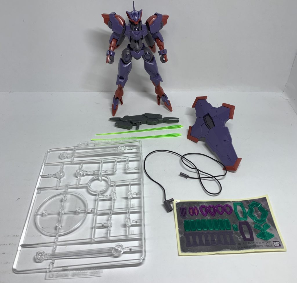 付属品パーツ等。先に発売されました「HGTWFM ベギルベウ」のリデコキットになっています。基本的な稼働範囲はベギルベウと同様によく動きますし、シンプルなデザインでかなり組みやすくなっておりストレスなく楽しめます!おすすめ!***ビルドダイバーズ(Re RISE)二次小説「陰キャアイドルはGBN〈惑星〉を救いたい。」こちらのつぶやきによる【試し読み】またはpixiv先行にて更新中です〜二次創作にご興味のある方はぜひ〜