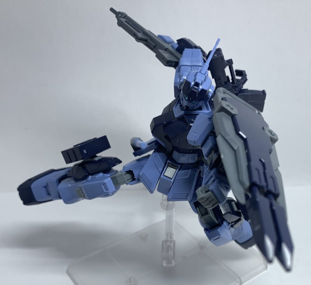 スパイクシールド