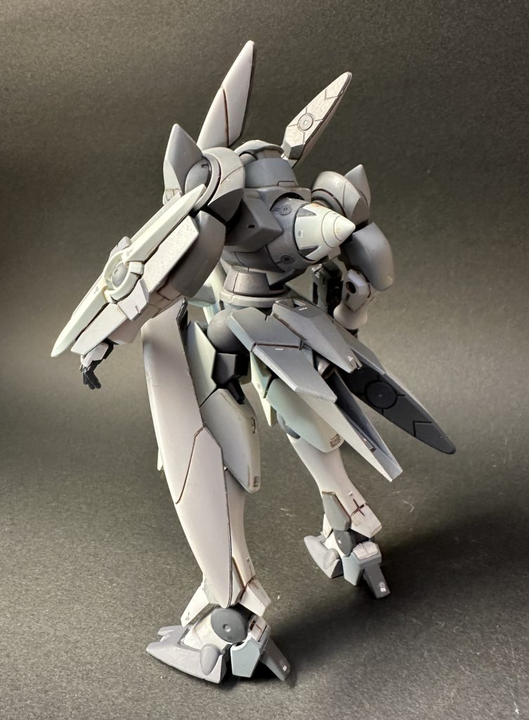 指定色よりもややくすんだ、現用機っぽい色にしてみました。たくさん欲しいけどなかなか売っていないキットですね。