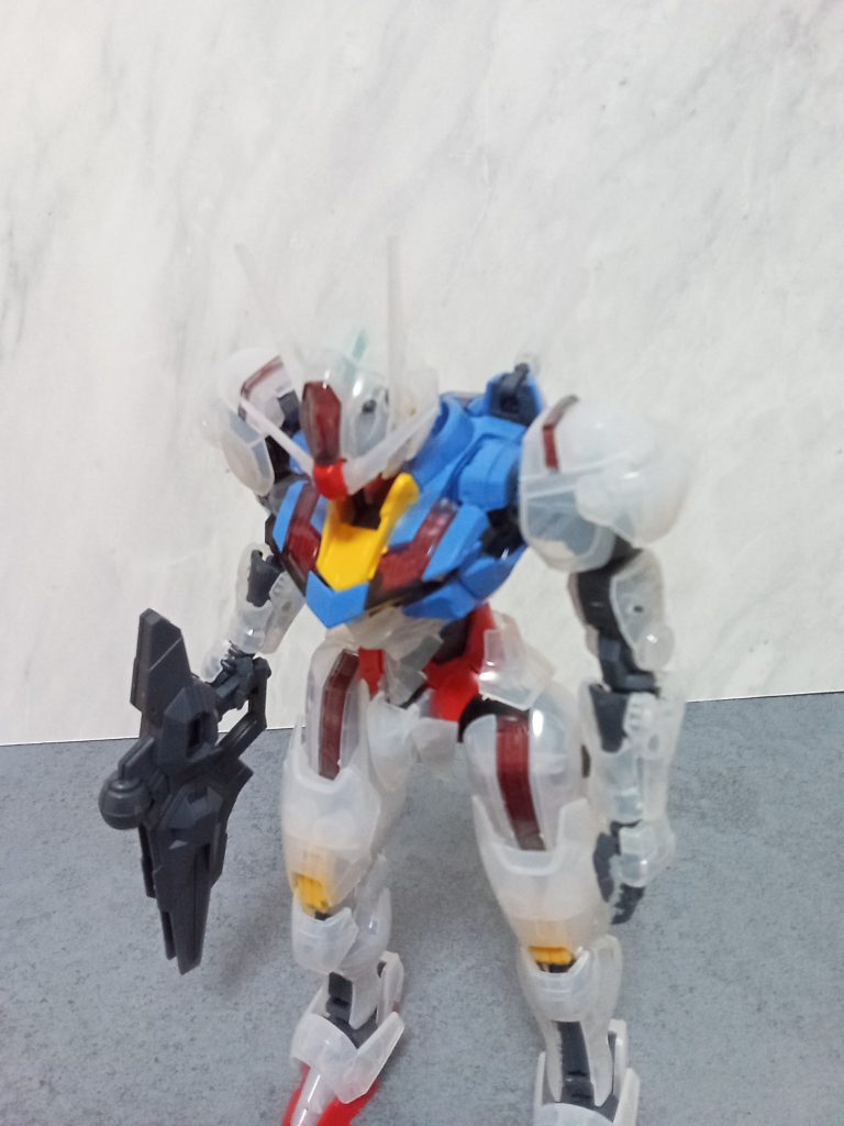 武器持ちながら棒立ち