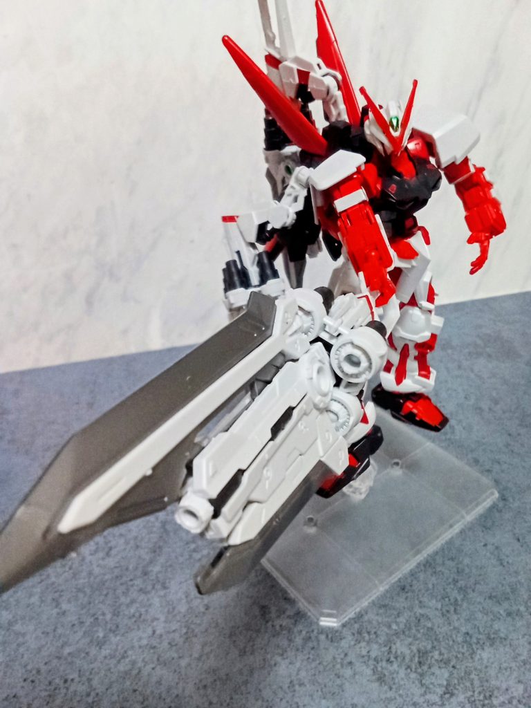 剣は銃にも変わります！　　　　　　　　　　　　　　　　　　　　　　　　　　　アナザーコンに出しますので応援お願いします！(zaku-kao2)