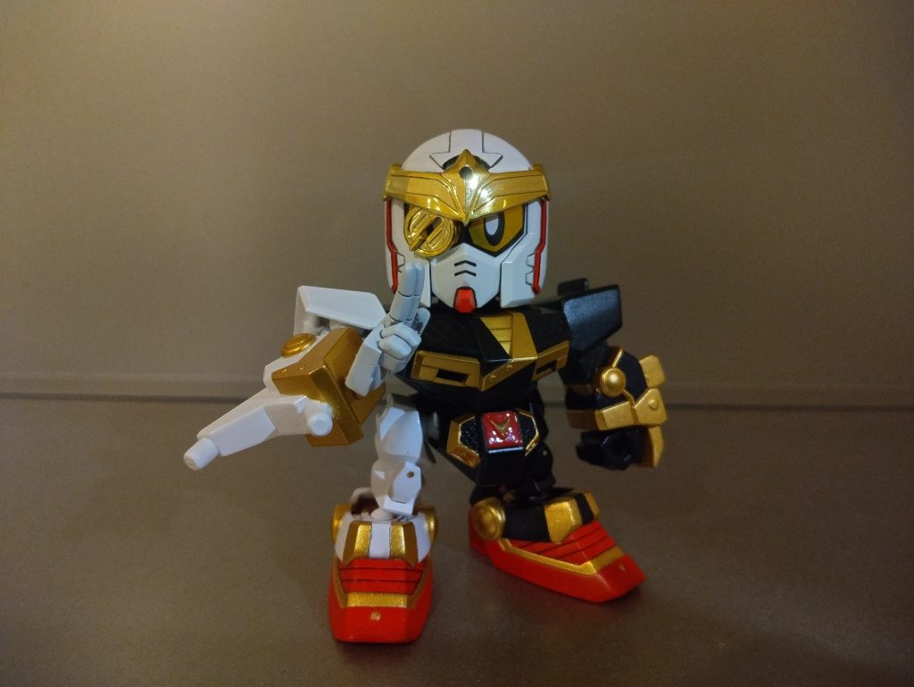 軽装形態です。一番苦労した所何と言っても筋彫りです(gundam-kao10)特に二の腕のメッシュが心折れましたね。初めてガイドテープつかいました。